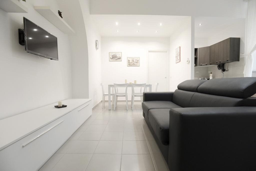 Laterano White Home - Colosseo Roma Dış mekan fotoğraf